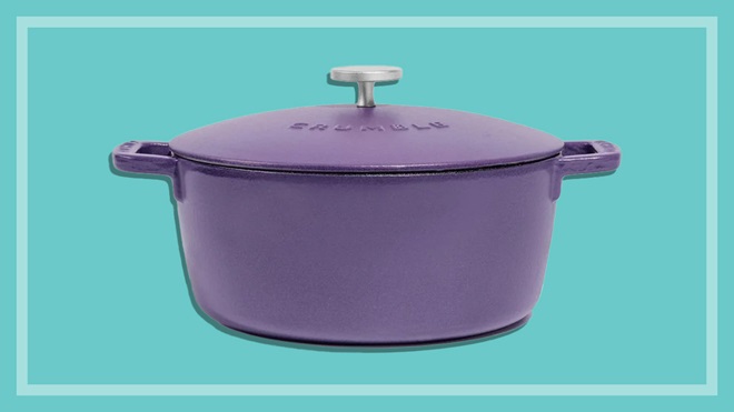 crumble_cookware_dutch_oven_on_teal